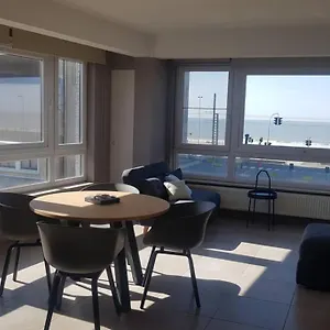 https://oostende-studio-voor-2-tot-4-pers-met-zeezicht.hotelsghent.com